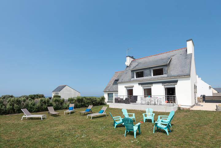 Maison De La Baie A Penhors Au Bord De L Ocean Maisons A Louer A Pouldreuzic Bretagne France