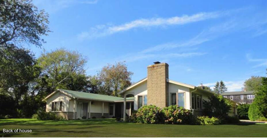 Weekapaug Get-Away gallery image 3