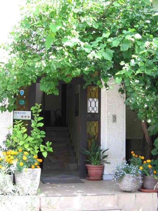 Entrance of Bed & Breakfast
