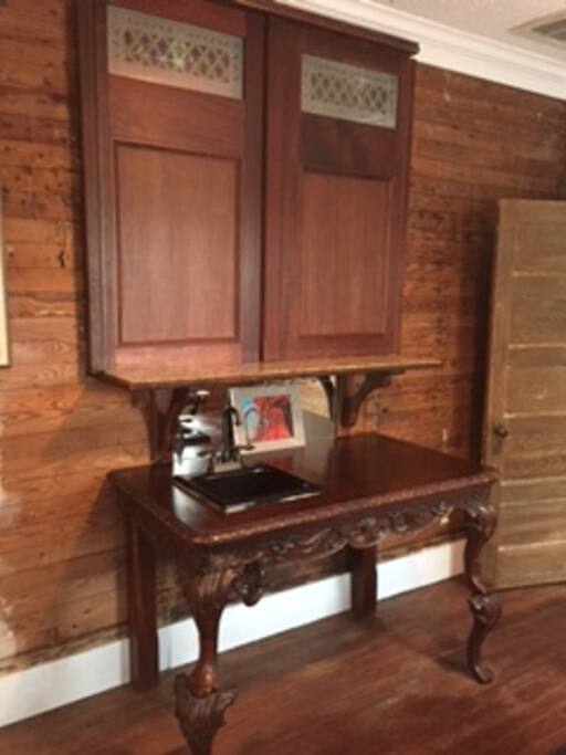 Custom made wet bar