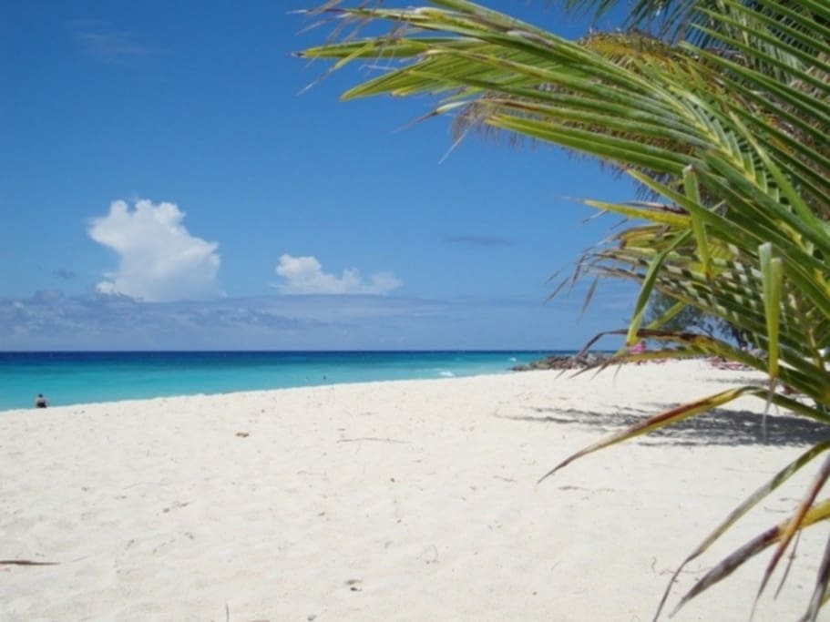Beach in front of the guesthouse
