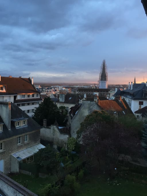 Vue sur l'église Saint-Pierre