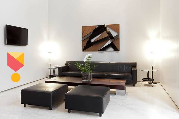 MELHOR DA CIDADE! AR/TV cabo/WiFi/Academia/Garagem