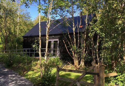 Alder Cabin - Contemporary Kilkenny Retreat