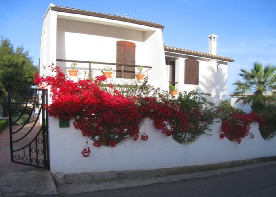 Entrata Villa Letizia.