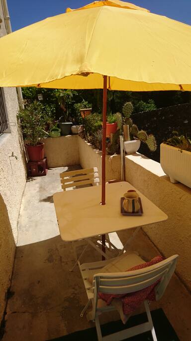 Terrasse vue de droite.