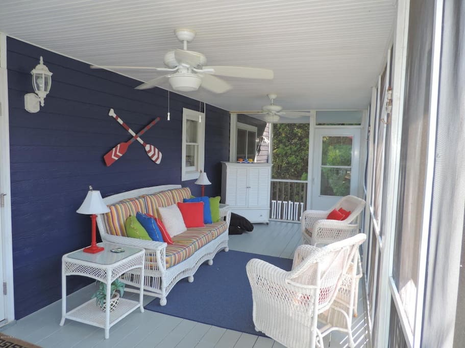 Screened in Porch