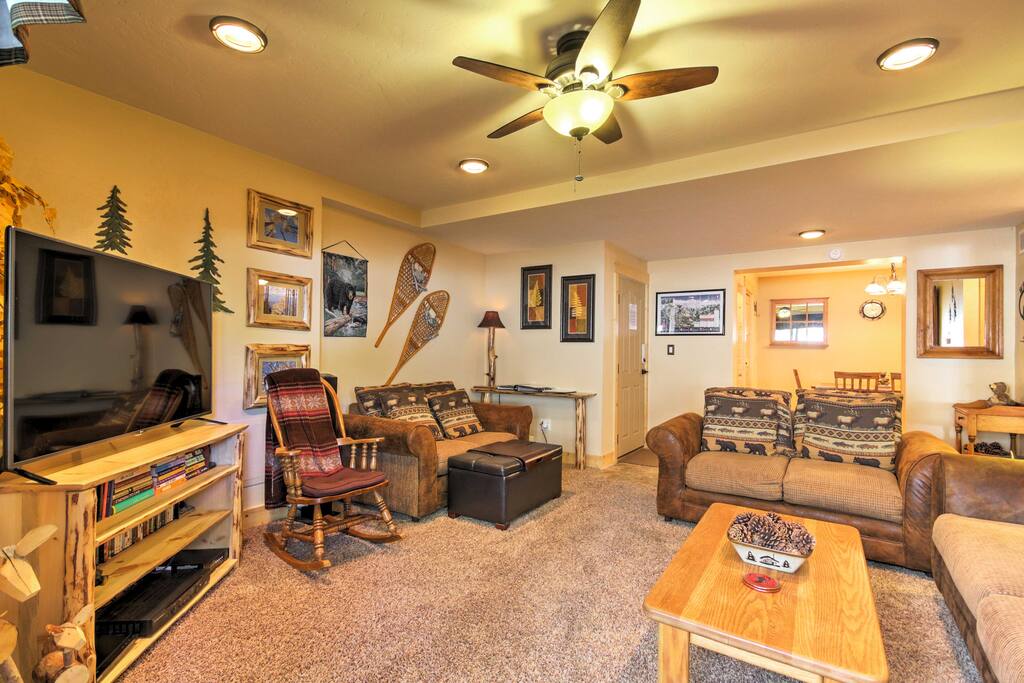 Watch your favorite shows on the Smart flat-screen cable TV in the living area.