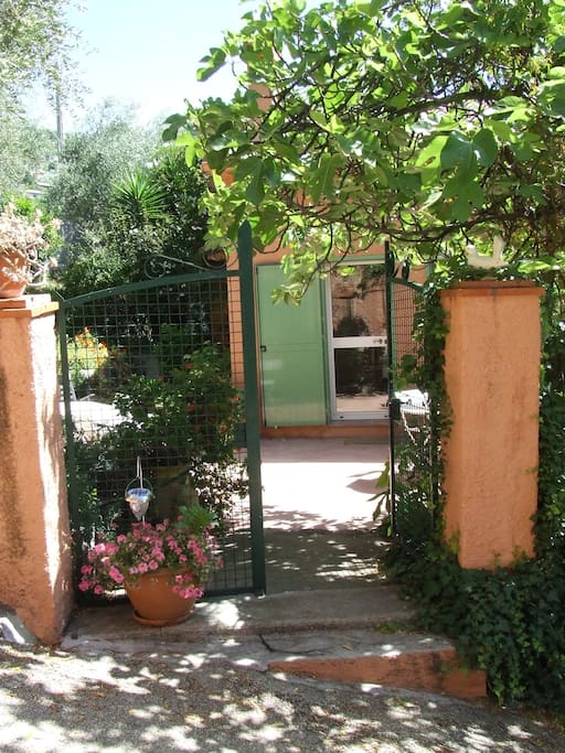 l'entrée de la terrasse