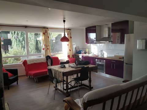 Popular Airbnb listing: Spacious Apartment T28 Edif Europa and parking in Monachil