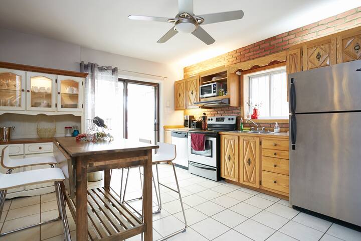 Big cozy house 5BR close to DT gallery image 5