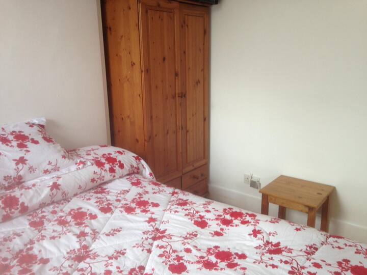 Слика 1 од „Clean bright double room“