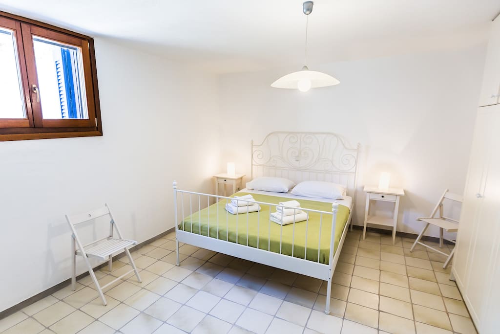 king size bedroom