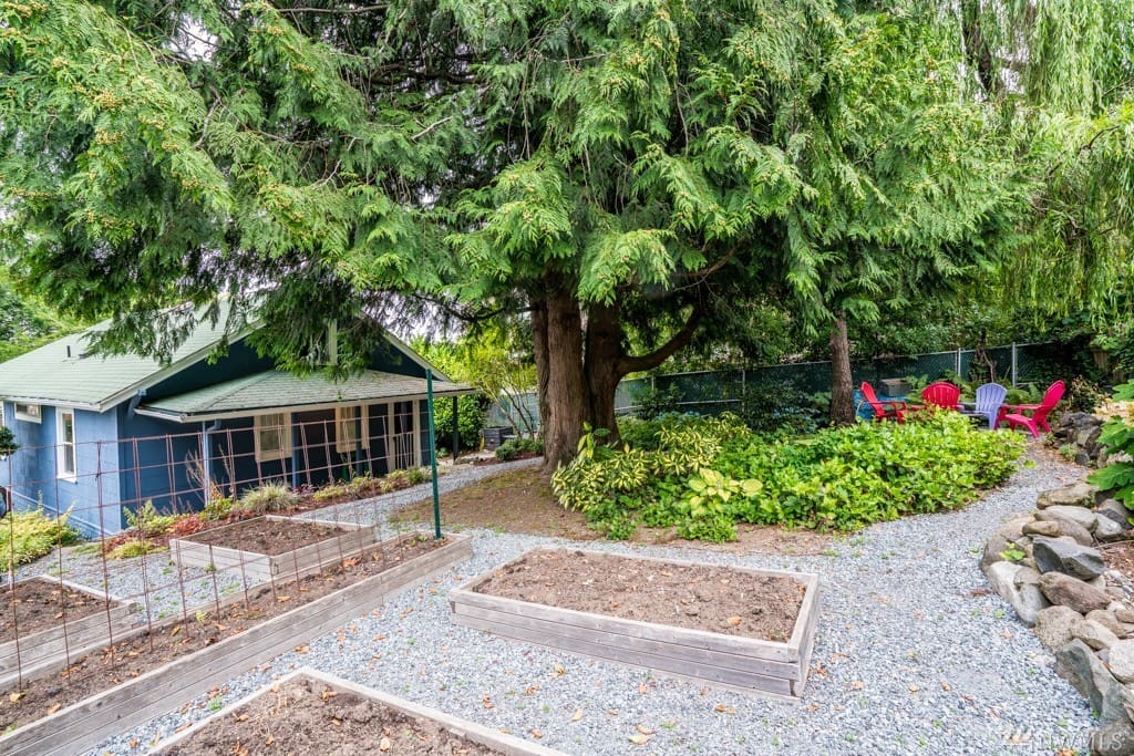 backyard facing to back door