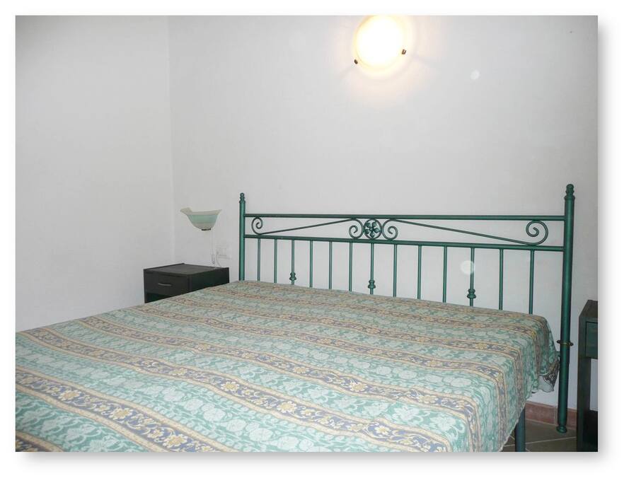 STANZA DA LETTO 1