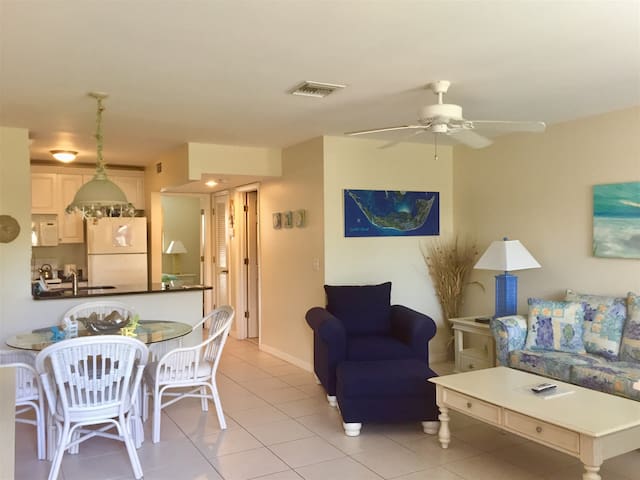 Sanibel Arms Condo, A2
