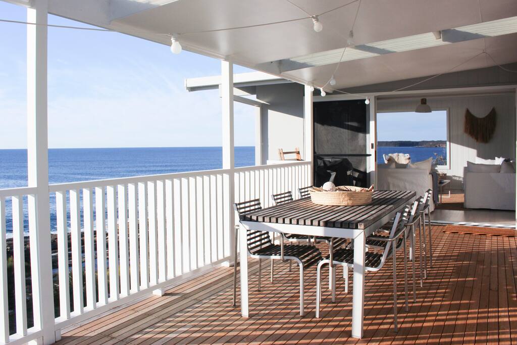iCLIFFi iHOUSEi ABSOLUTE WATERFRONT MOLLYMOOK Apartments iCLIFFi iHOUSEi ABSOLUTE WATERFRONT MOLLYMOOK Apartments