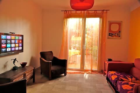 Top Airbnb: Light, bright and airy private room with garden in Perpignan