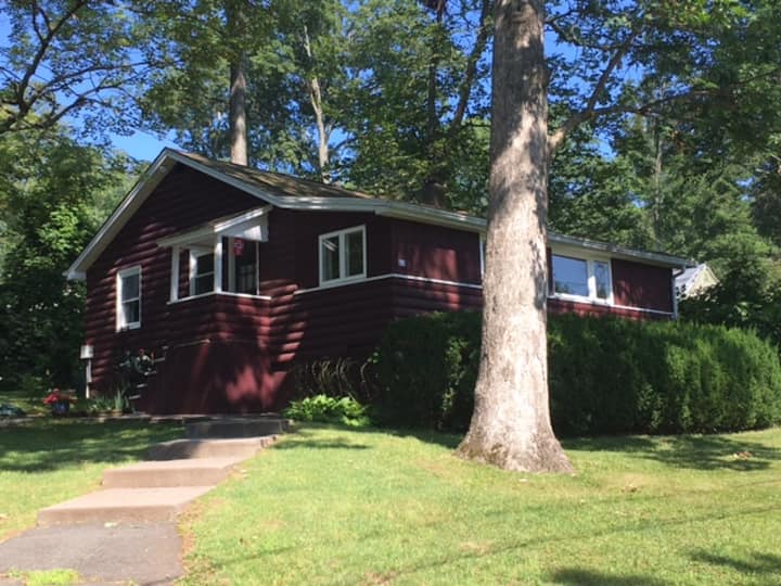 Lake Beseck cottage