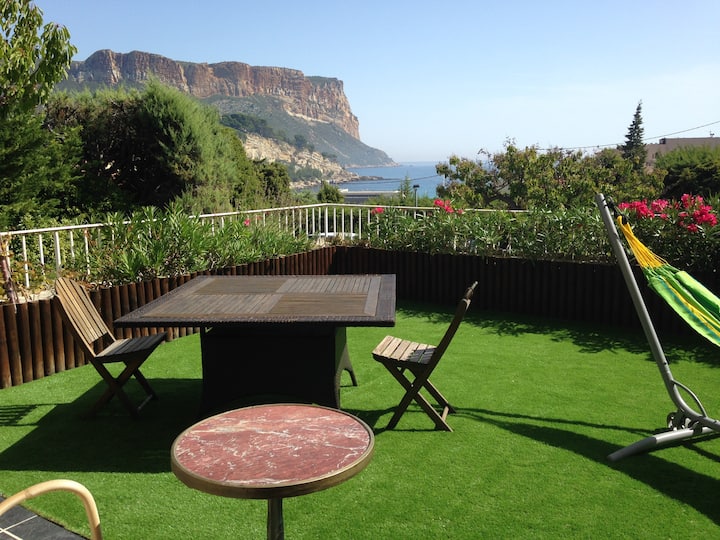 A Qui Recherche 1 Petit Coin De Paradis à Cassis - Cassis