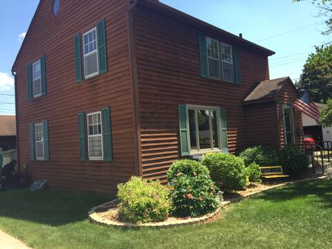 Cabin-like Home in the Heart of La Crosse.
