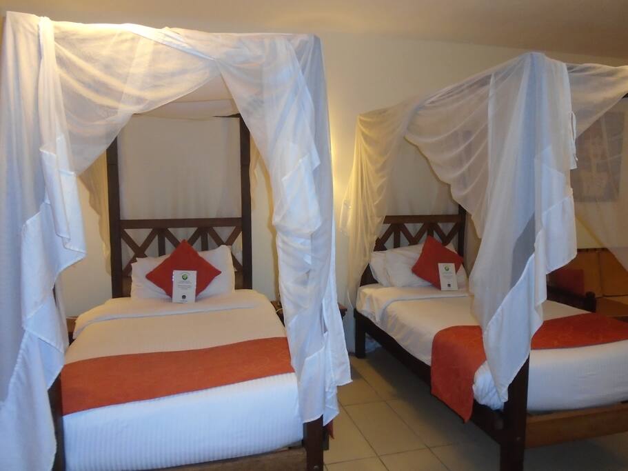 Studio Unit with Twin Beds
