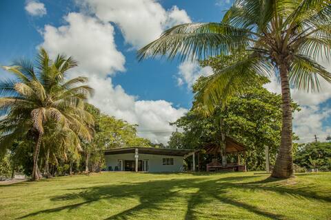 Beach Front 3 Bdrm House on 2 Beautiful Acres