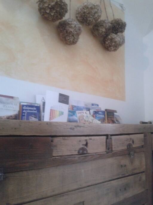 Camera con divano letto