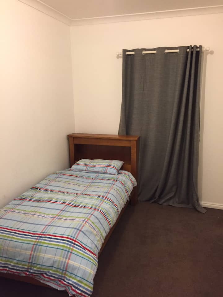 Საძინებელი 3 