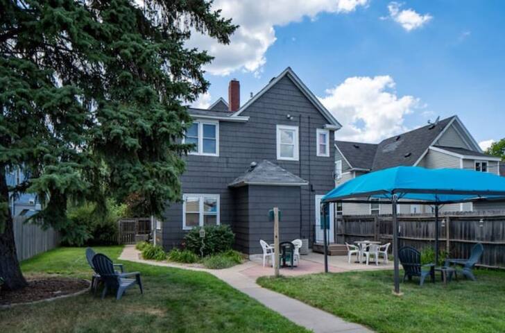 ARTS DISTRICT – ENTIRE DUPLEX – Both Upper & Lower gallery image 3