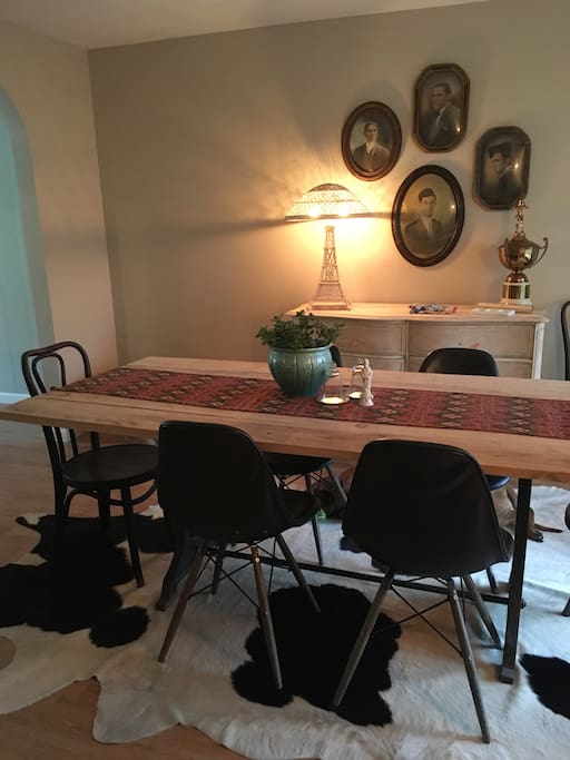 The dining area can seat up to six guests.