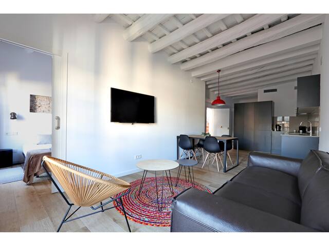 CLASSBEDROOM PORT RAMBLAS 1 gallery image 2