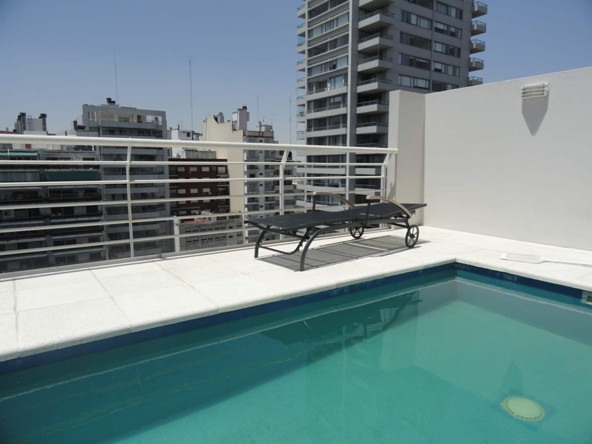 Apartamento de 1 quarto com piscina e área de churrasco em Palermo Hollywood