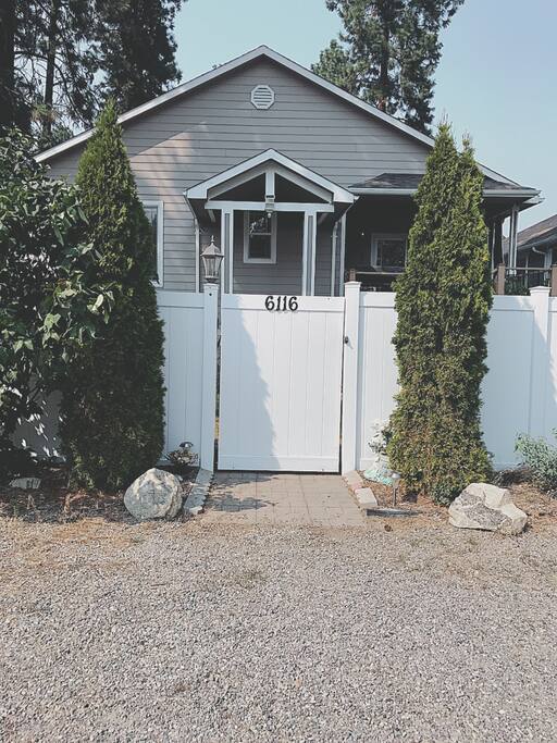 Private guest entry to home