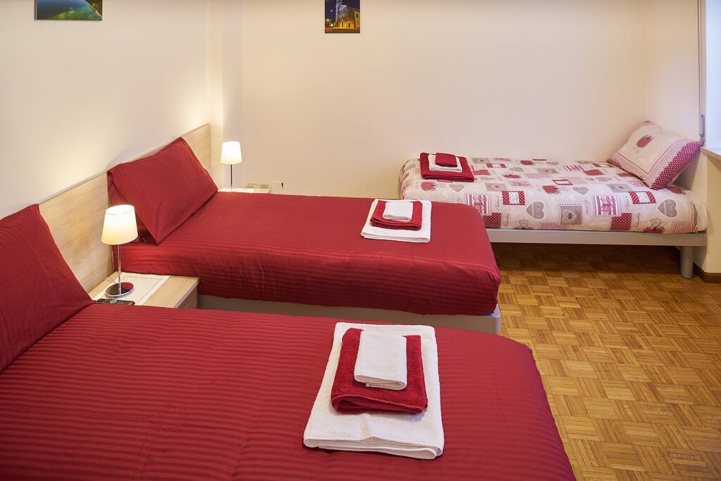 A richiesta i due letti possono essere uniti e diventare un letto matrimoniale, nessun costo aggiuntivo.