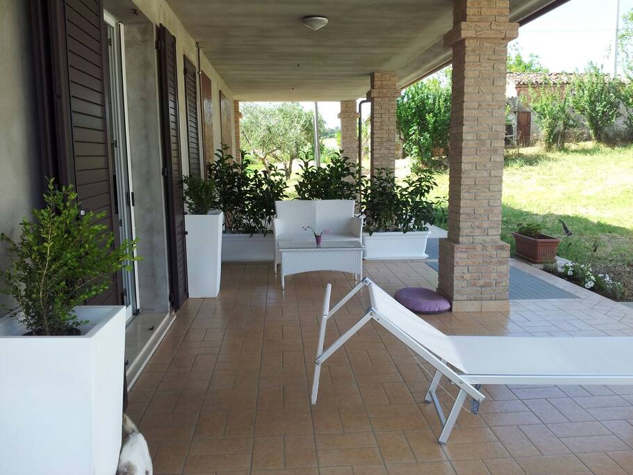 portico