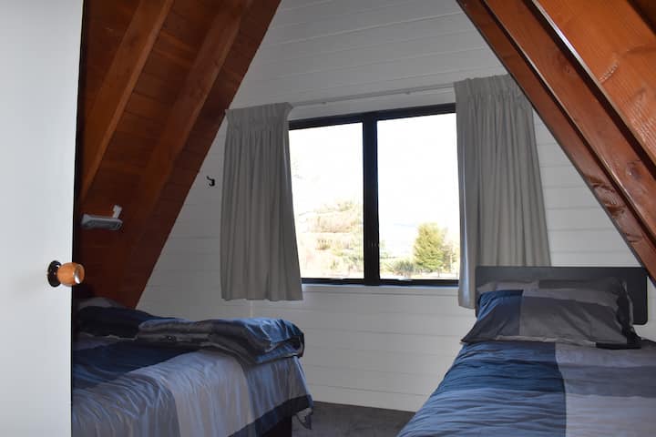 Front bedroom - sleeps 3