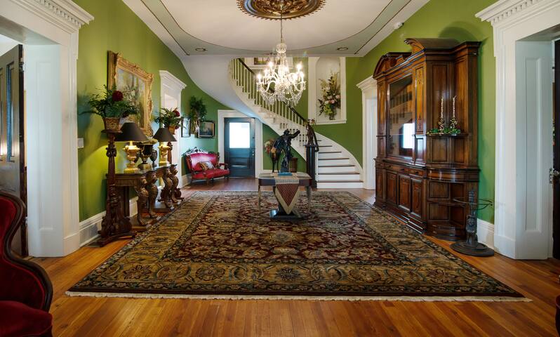 Historic Belle Air Mansion gallery image 3