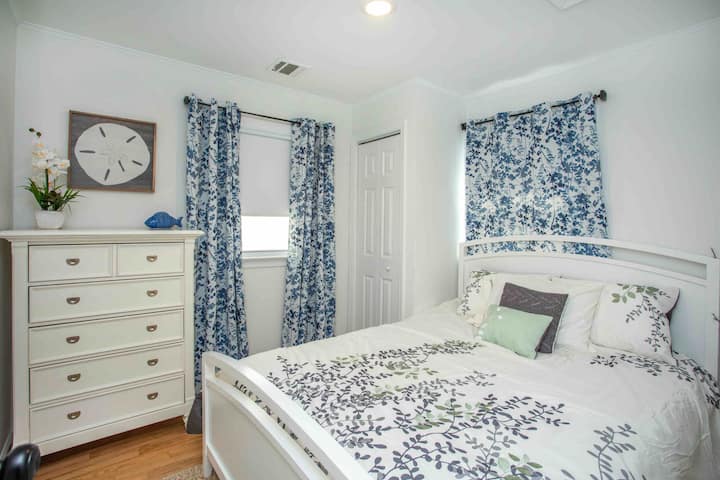 Tretia spálňa: manželská posteľ 