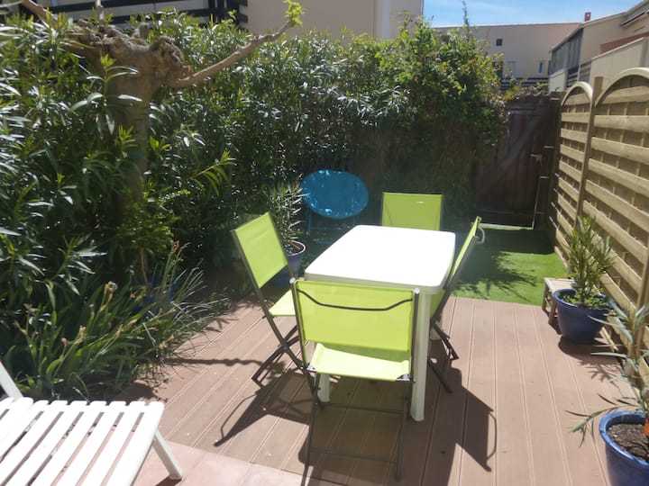 Cap D'agde T2/cabine,piscine,clim,proche Naturiste - Agde