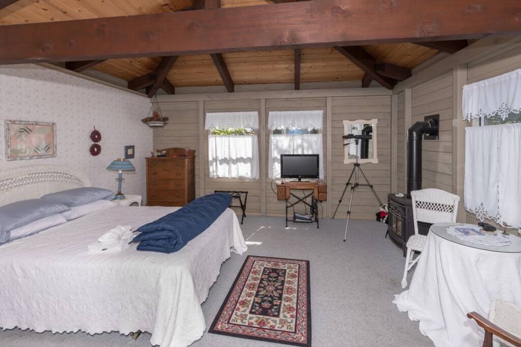 Garden View Room with Queen Size Bed