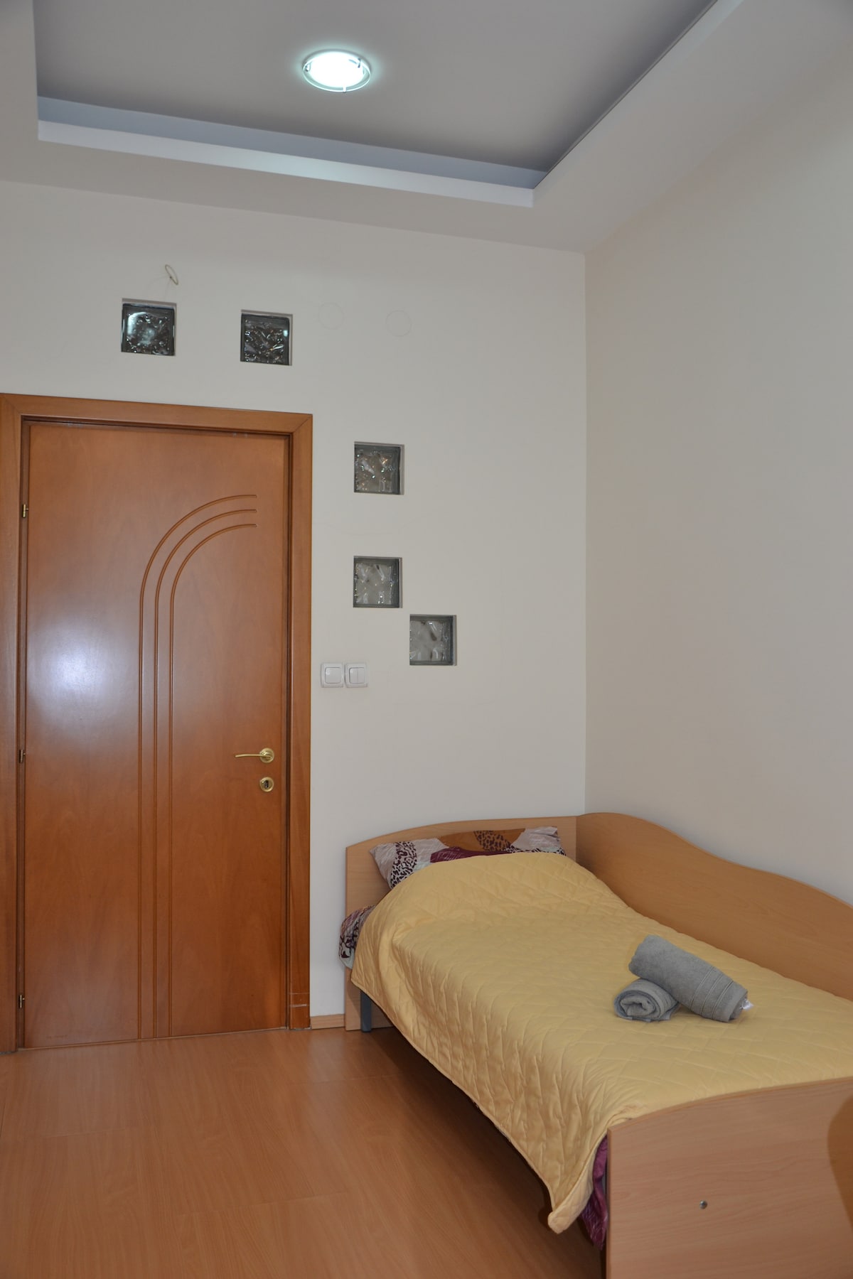 საძინებელი 2