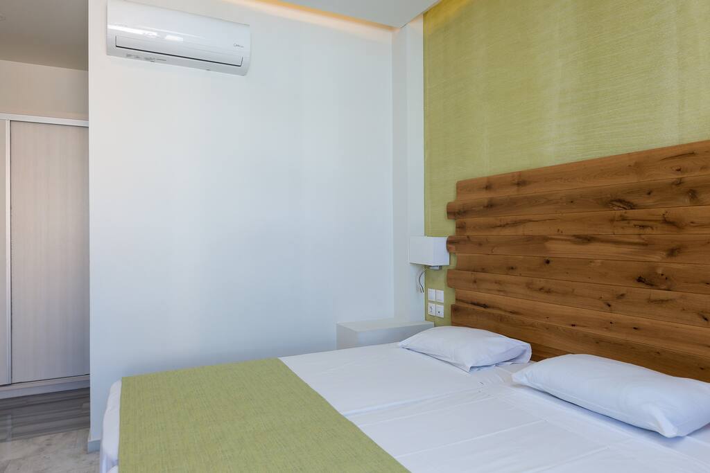 Bedroom highlight: Comfortable double mattress