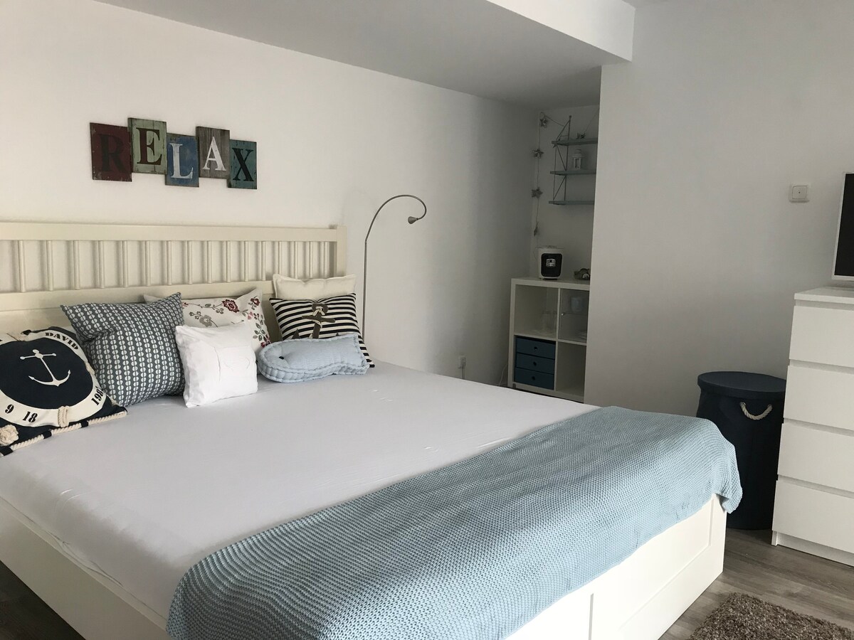 Wohlfühl - Oase: Ruhe und Entspannung - דירה שקטה בצפון העיר ליד מרכז העיר: מנוחה ורוגע