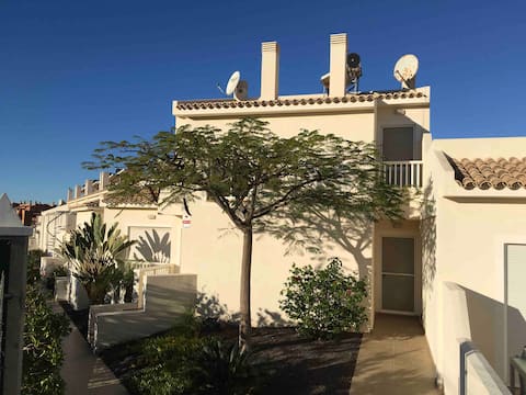 Successful Airbnb property: PalmMar Villas, quiet, great rental in Arona