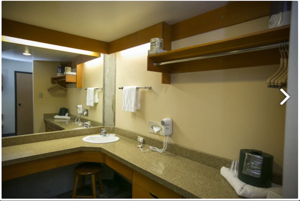 Bathroom/Dressing room