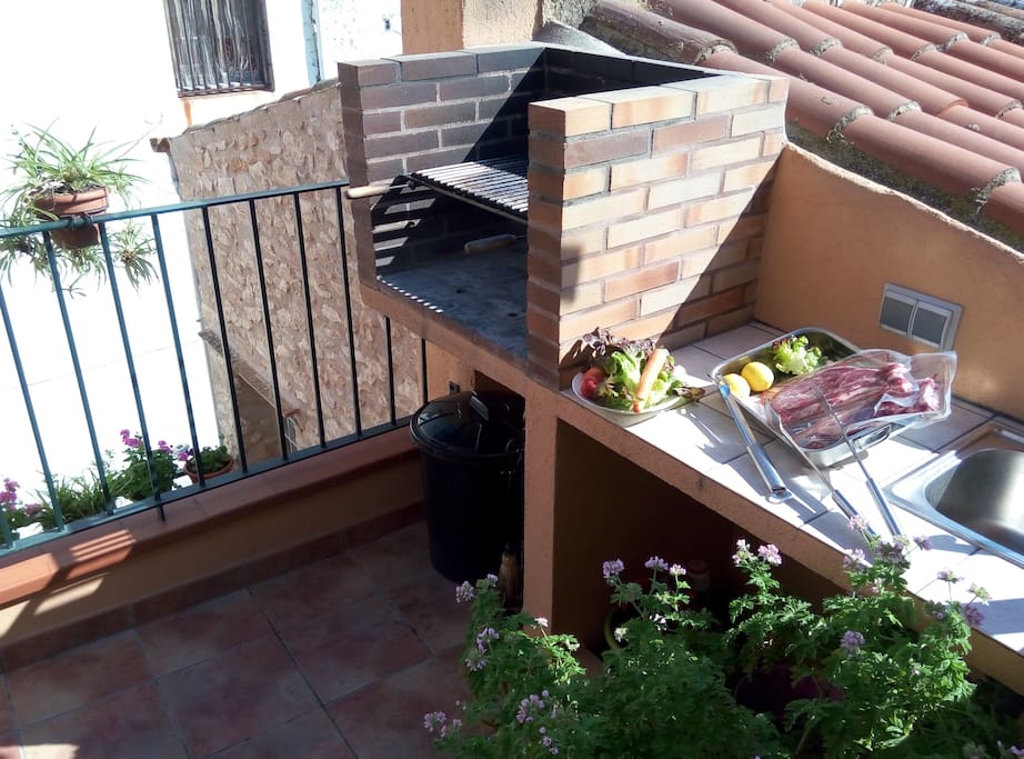 The BBQ on the terrace upstairs.