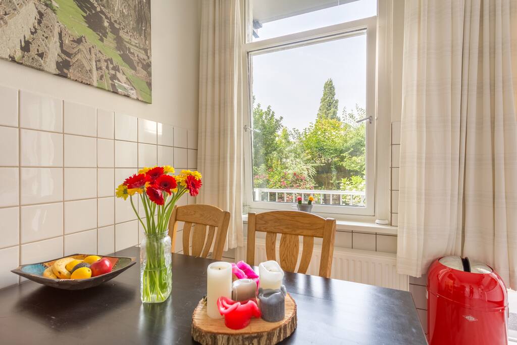 Kitchen table