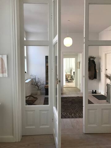 Stunning one of a kind home gallery image 5