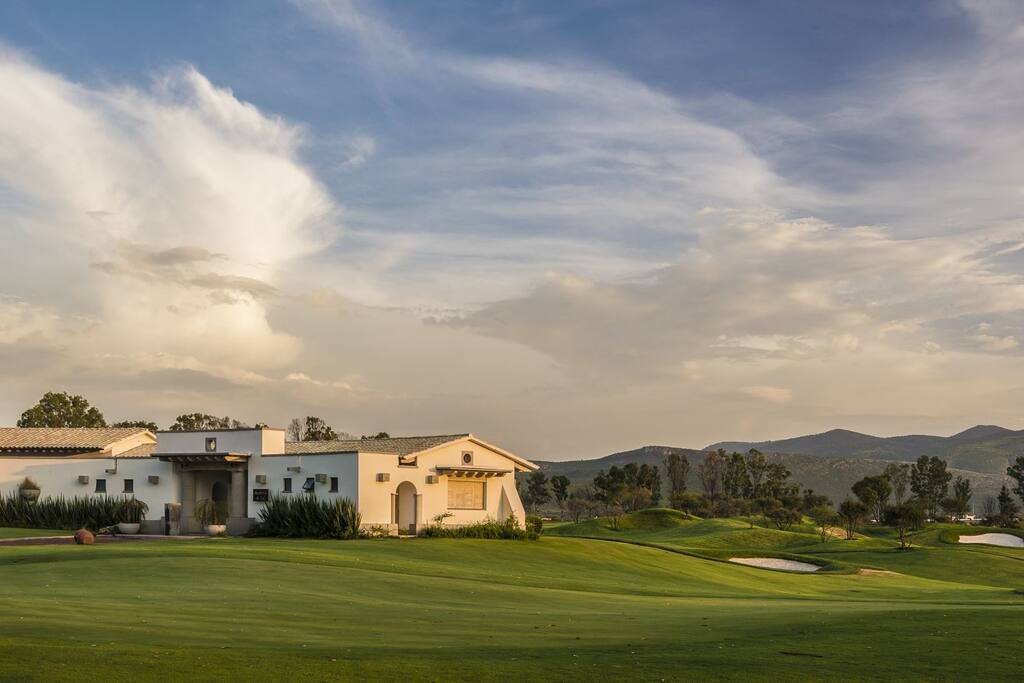 Golf Club